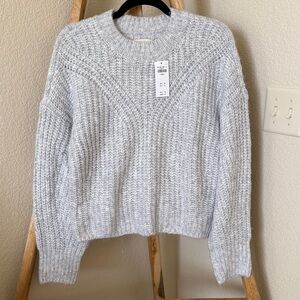 NWT Abercrombie & Fitch Textural Stitch Cable Crew Sweater in Light Gray